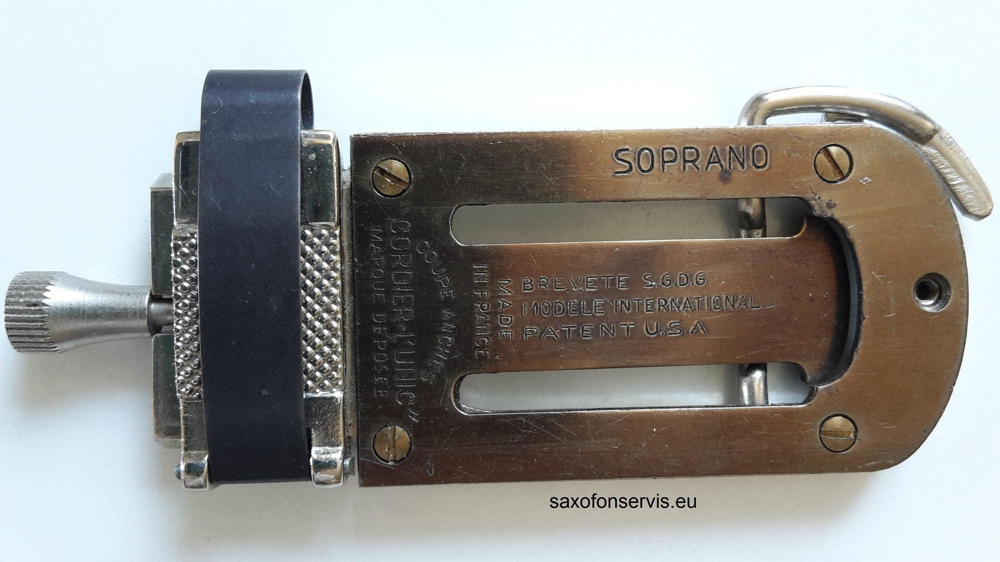,,CORDIER,, - stříhačka na plátky sopran saxofonu.