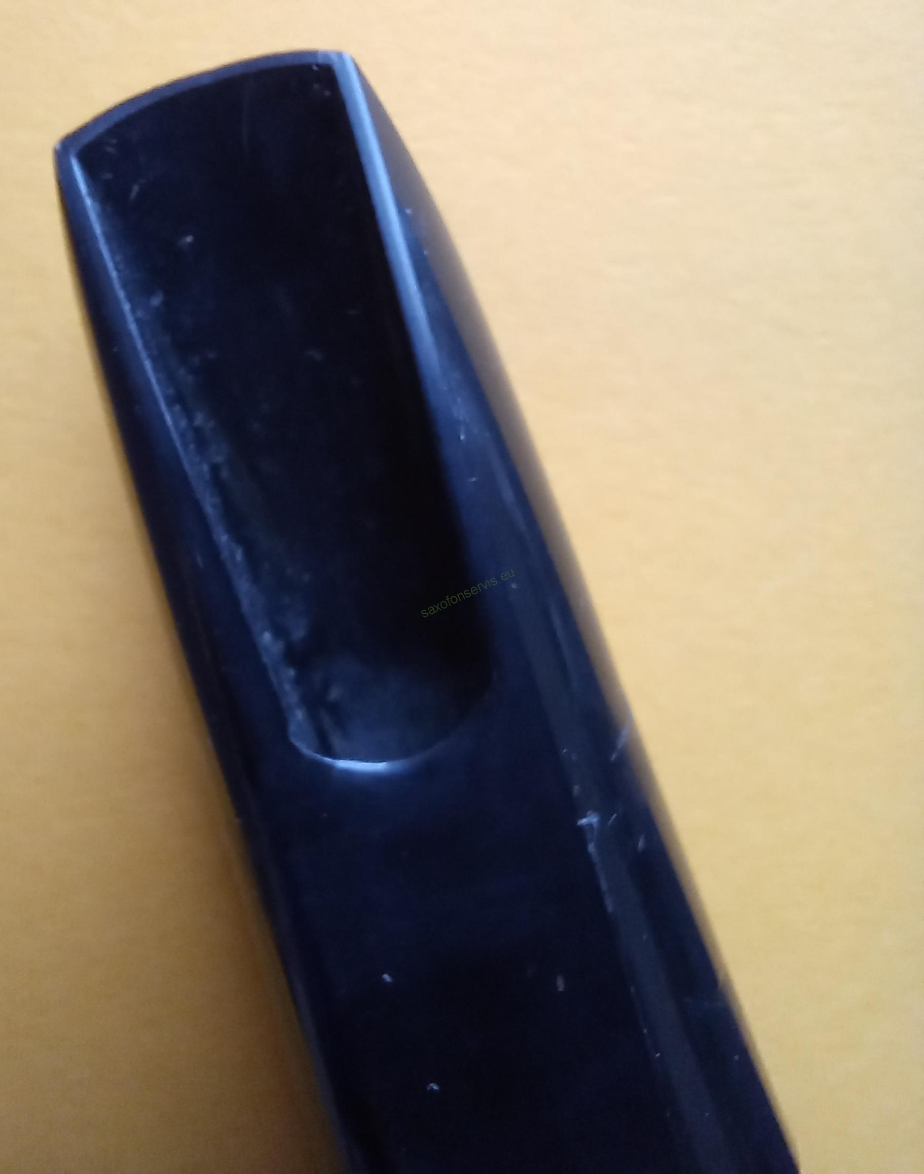 Amati 5 - bez ligatury a kloboučku. 