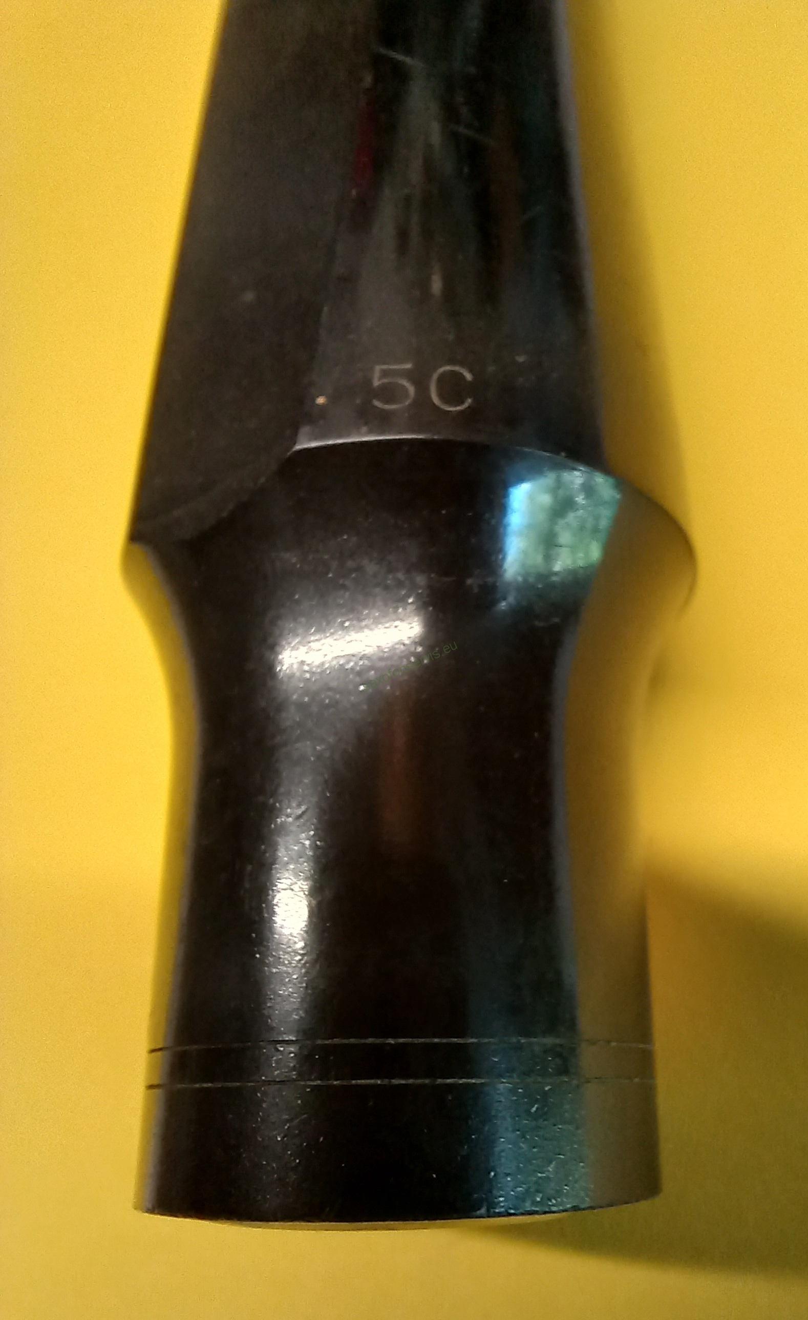Yamaha 5C  - Baryton sax (poškozená)
