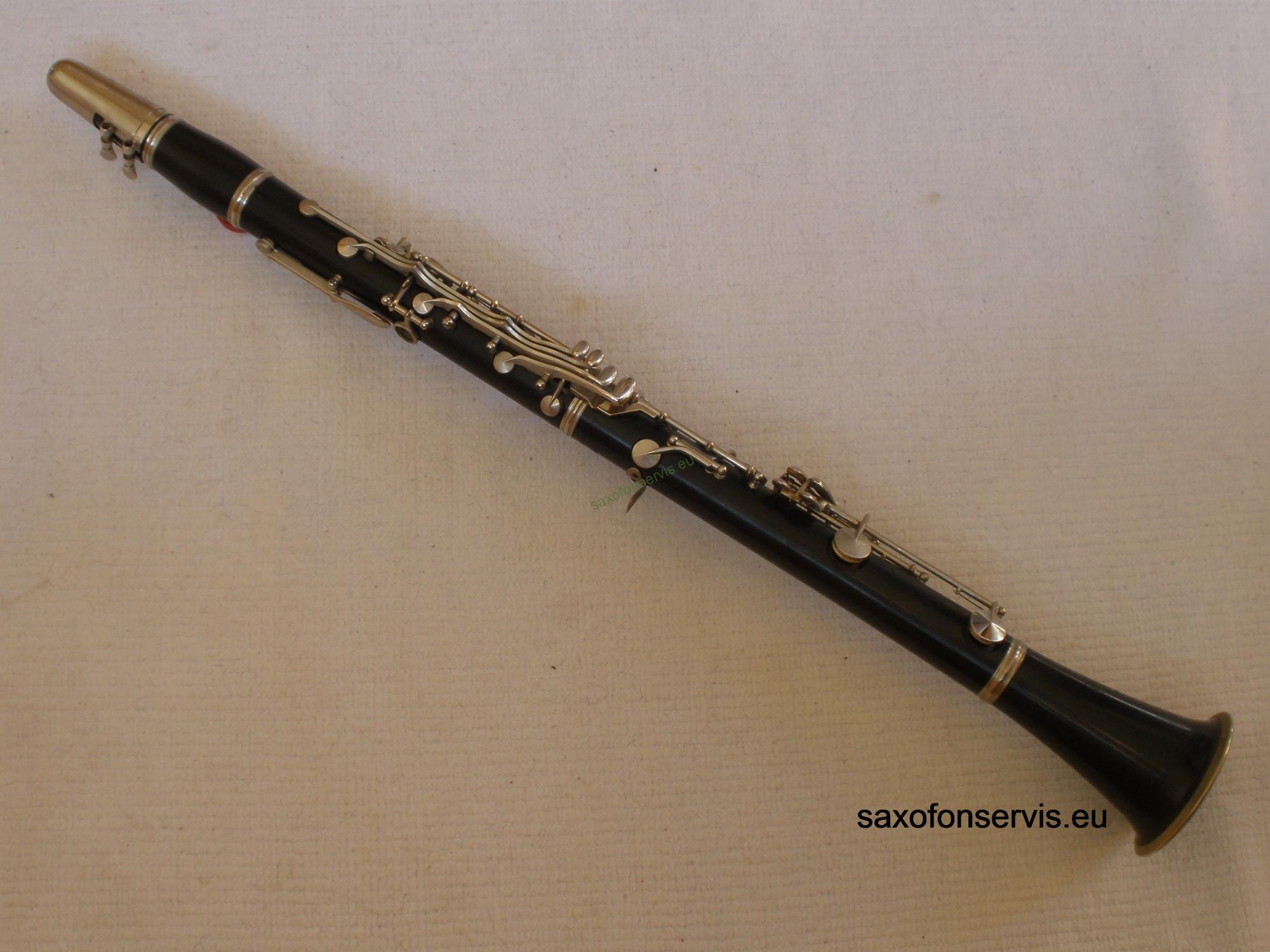 Bb klarinet AMATI  ACL 212
