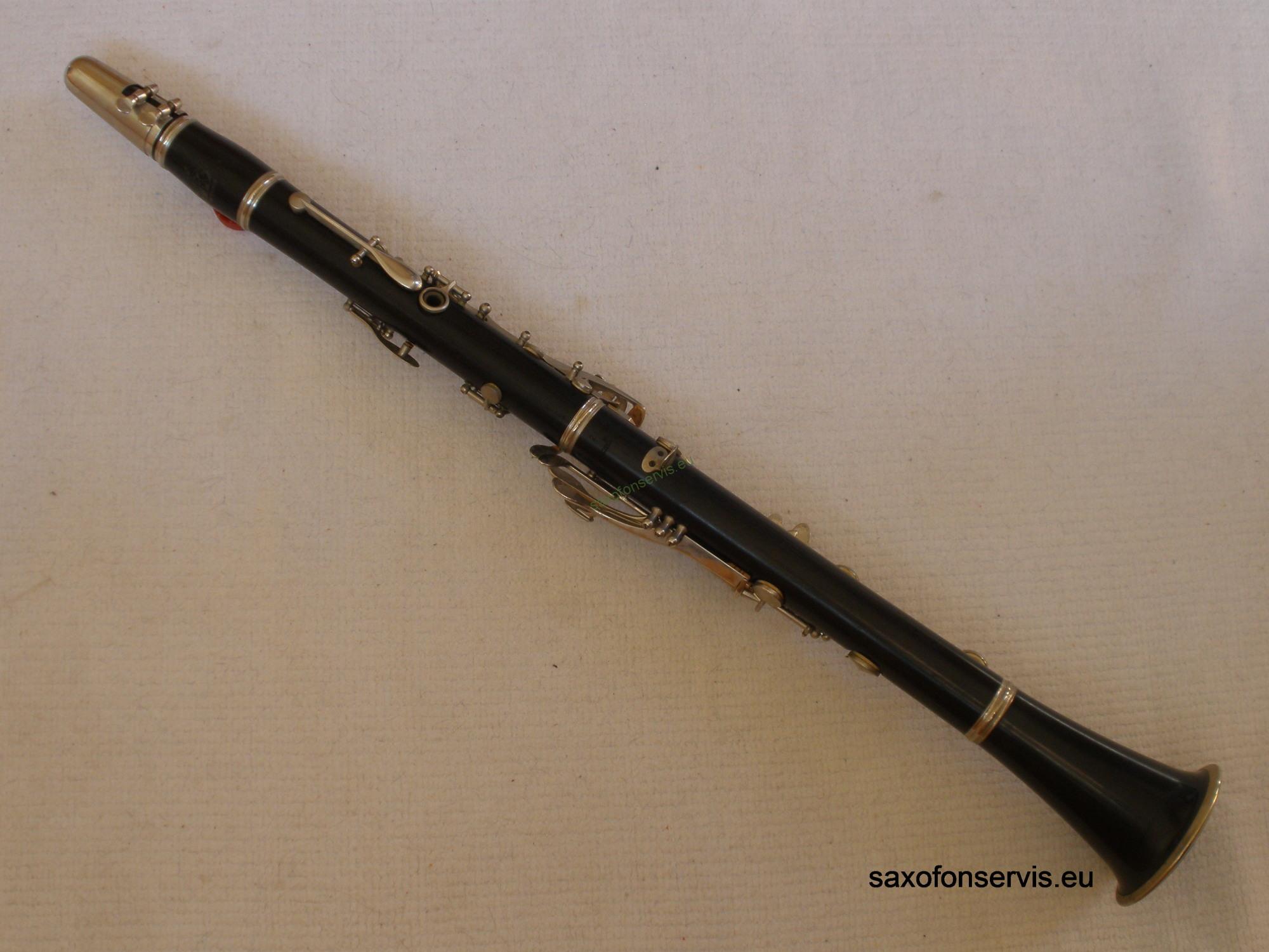 Bb klarinet AMATI  ACL 212