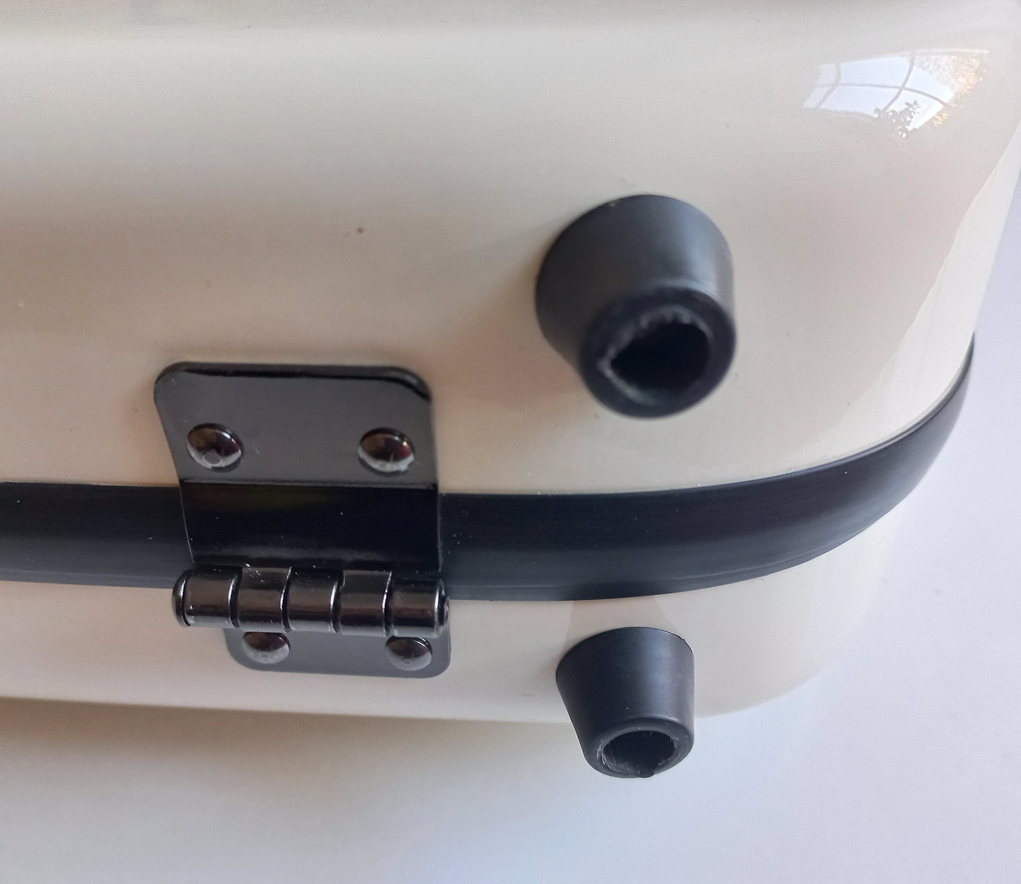 JW Eastmann CE 121 W - Bílý