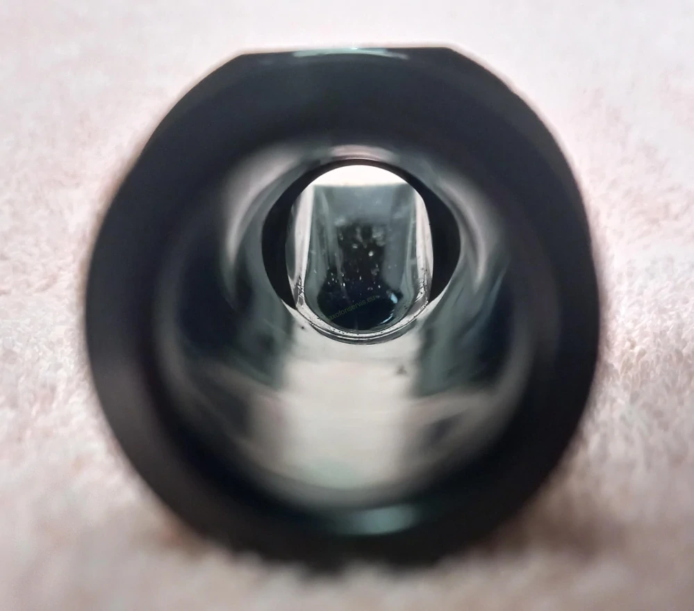 Amati HBT 6 tenor saxofon.