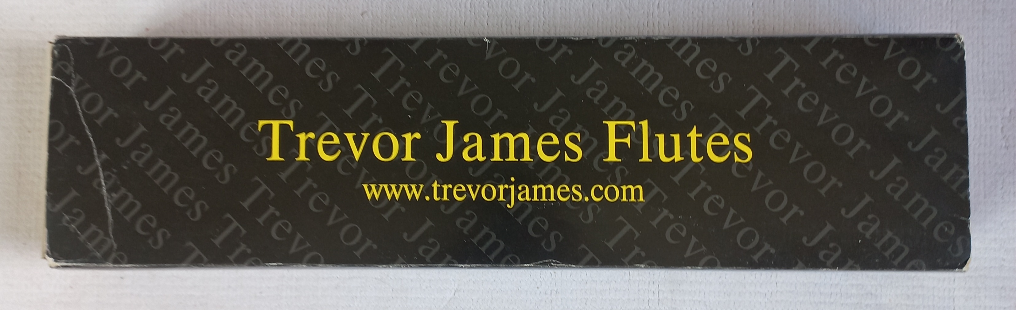 TREVOR JAMES Flétna No.P.51758