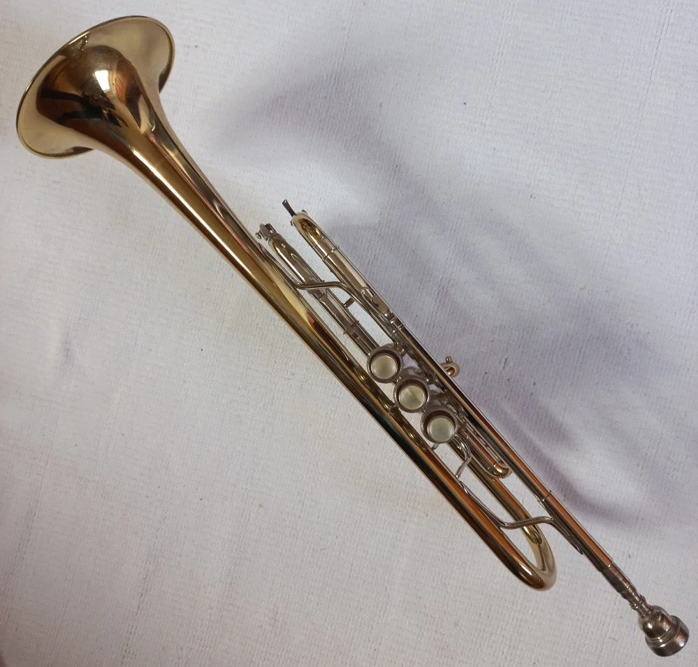 Trumpeta Bb Amati ATR 211C 