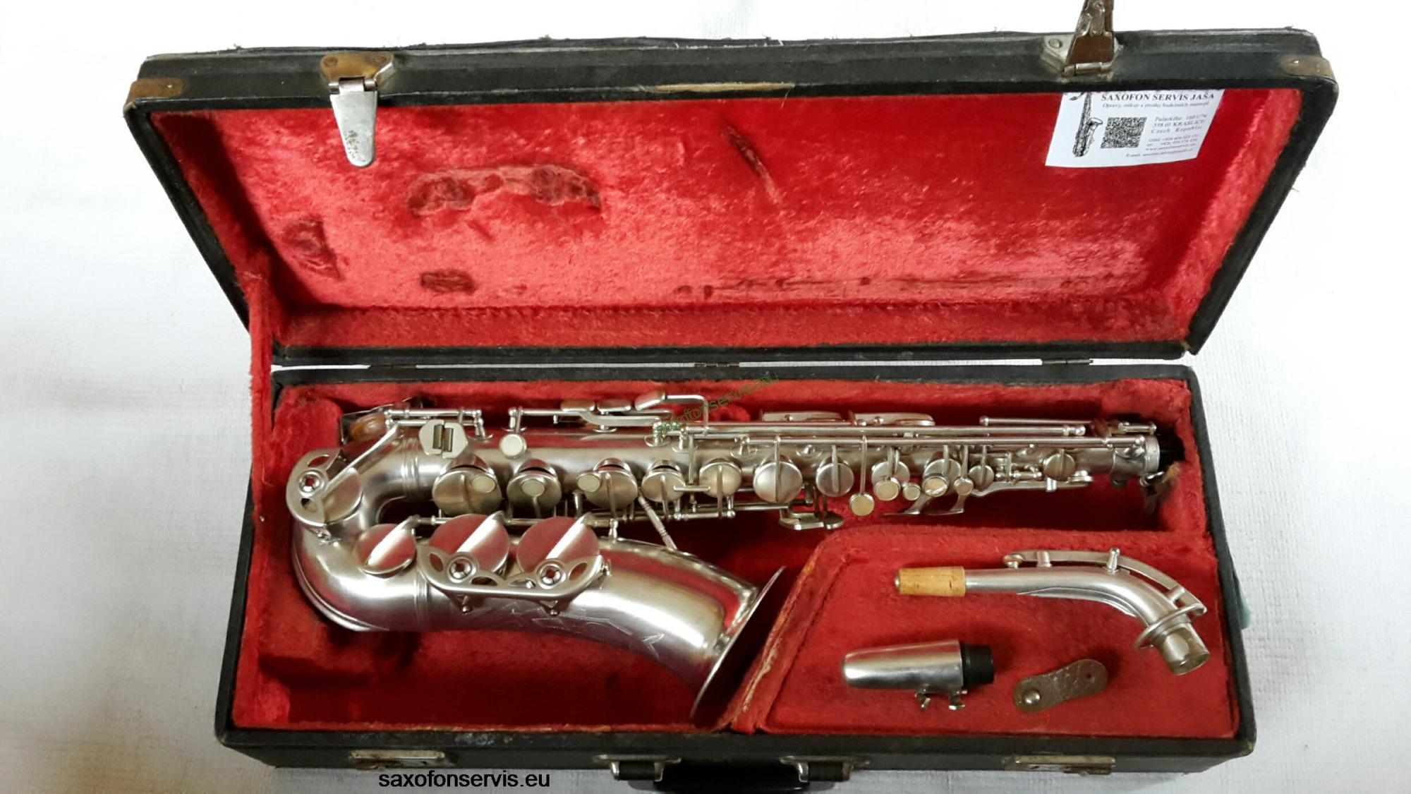 Kufr dřevěný pro Alt saxofon. No.8112