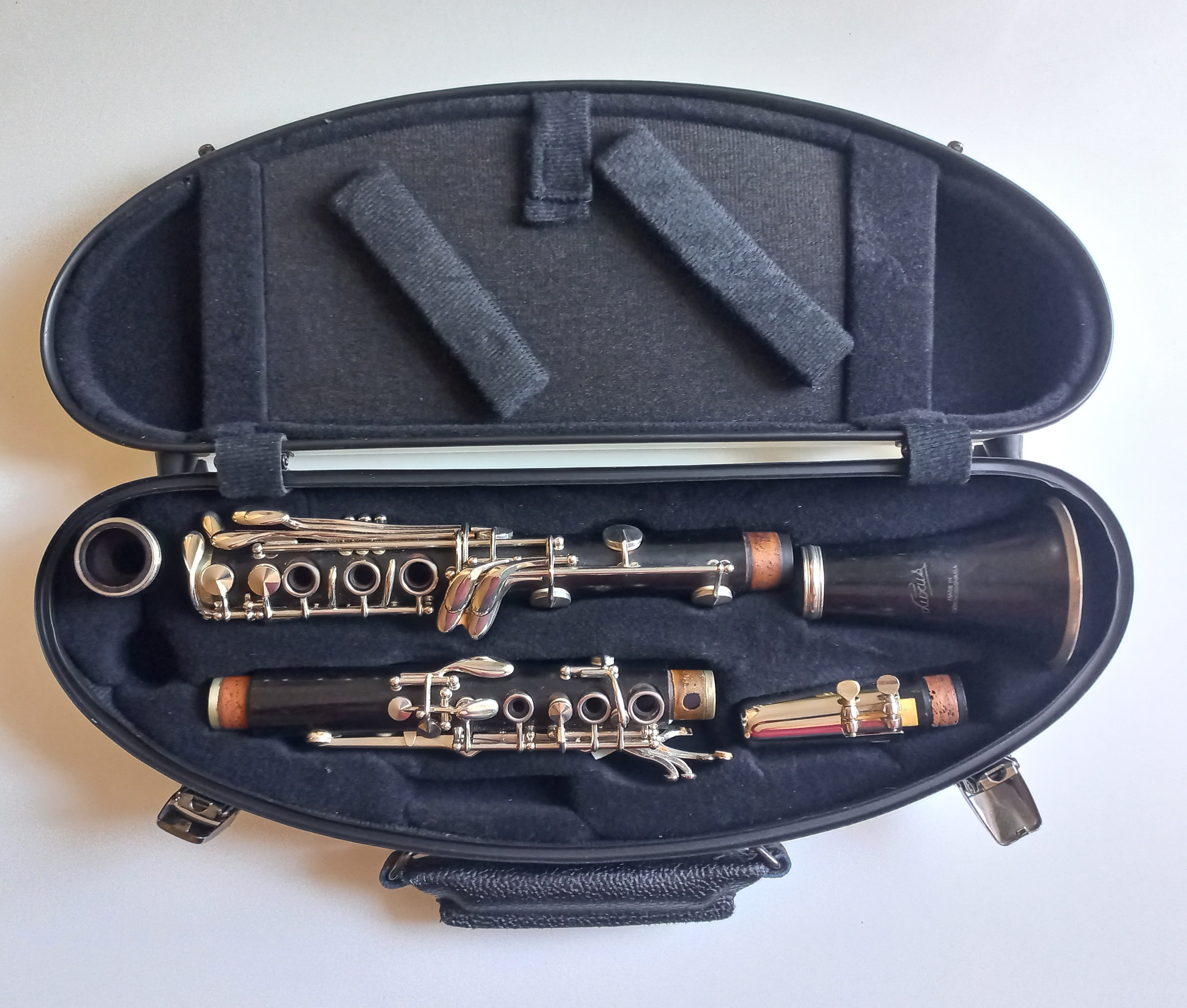 JW Eastmann CE 121 W - Bílý