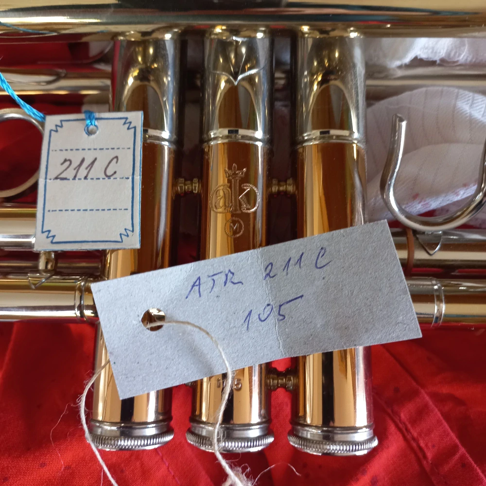 Trumpeta Bb Amati ATR 211C 